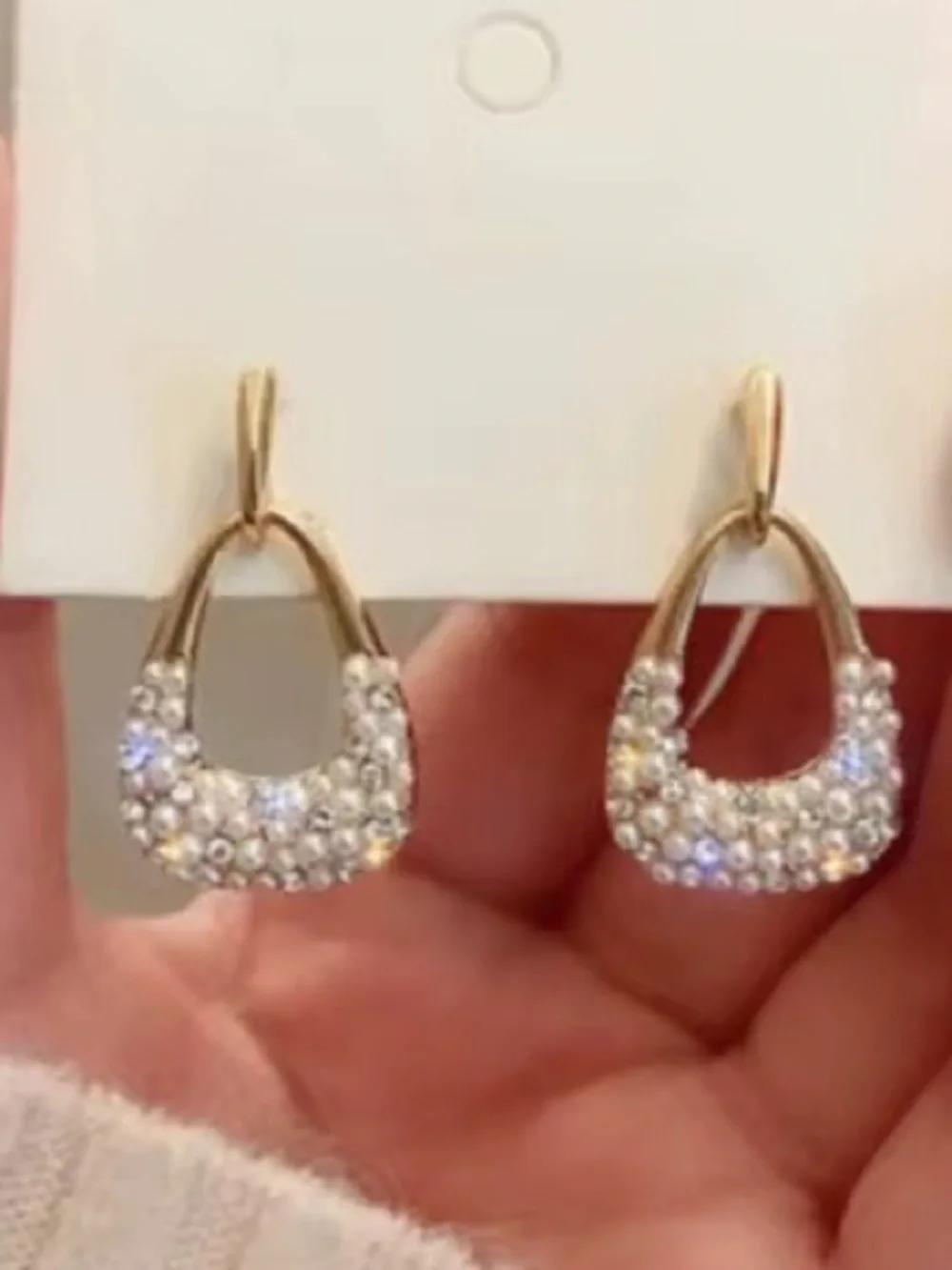 *** Exquisite Gold Pearl Cluster Drop Earrings - Cream Pearlescent